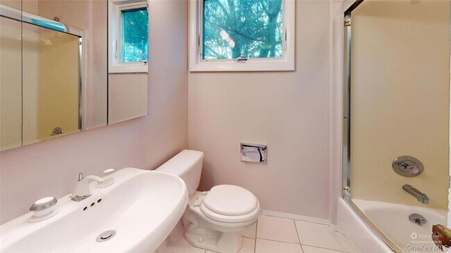 Building Photo - 11 Rockhill Rd