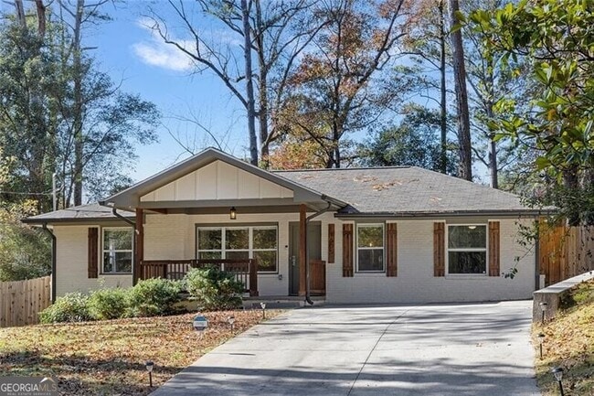 Building Photo - 1605 Carter Rd