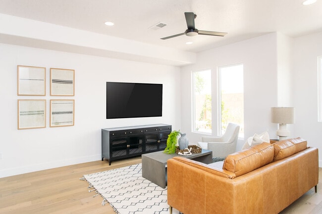 Building Photo - 2645 E Gray Birch Dr