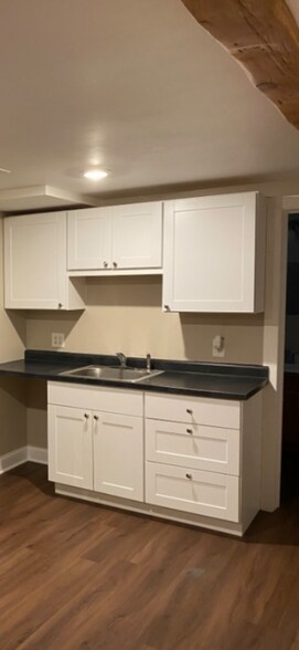 Building Photo - 3833 11th Ave S