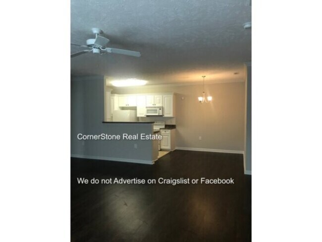 Building Photo - 4040 Bardstown Ct