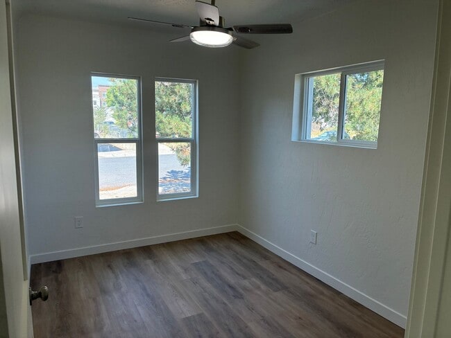 Building Photo - 520 W Garland Ave