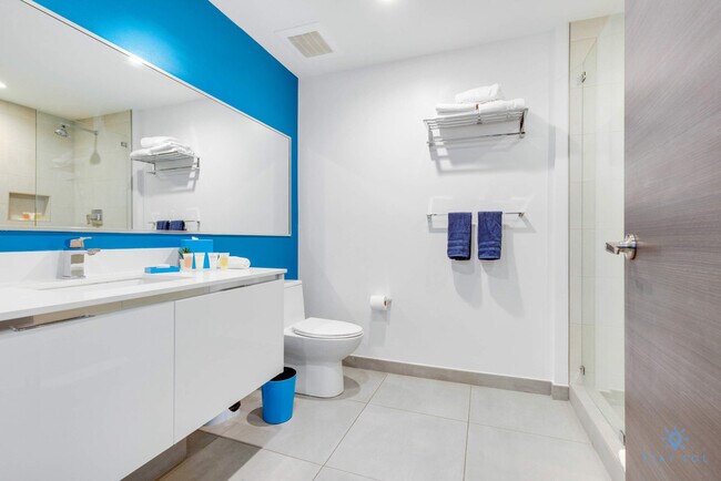 Building Photo - 777 N Ocean Dr