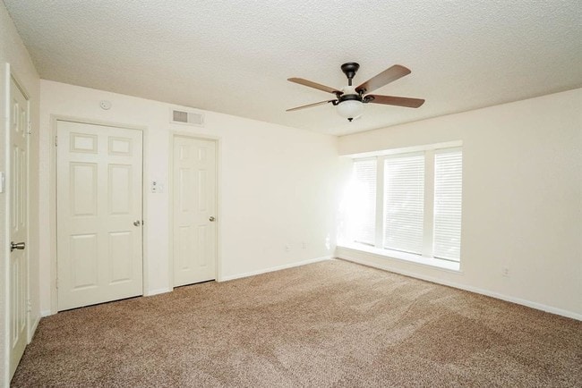 Building Photo - 14370 Misty Meadow Ln