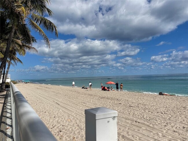 Building Photo - 3001 S Ocean Dr