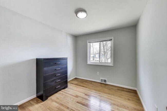 Building Photo - 14316 Woodcrest Dr