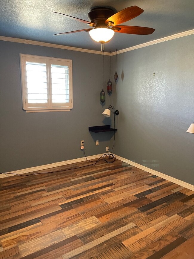 Building Photo - 9517 Mcintosh Dr