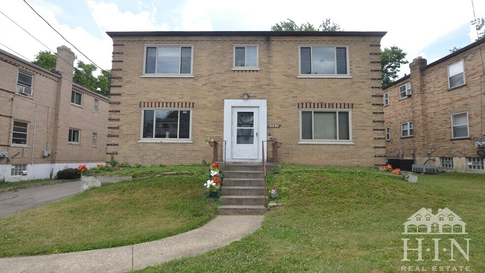 Primary Photo - 2537 Williams Ave