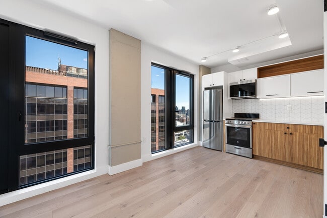 Primary Photo - 56-62 W 125th St
