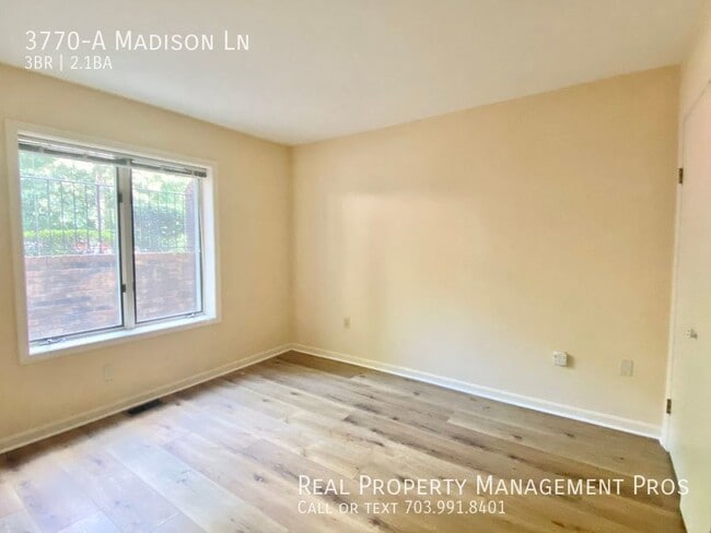 Building Photo - 3770-A Madison Ln-