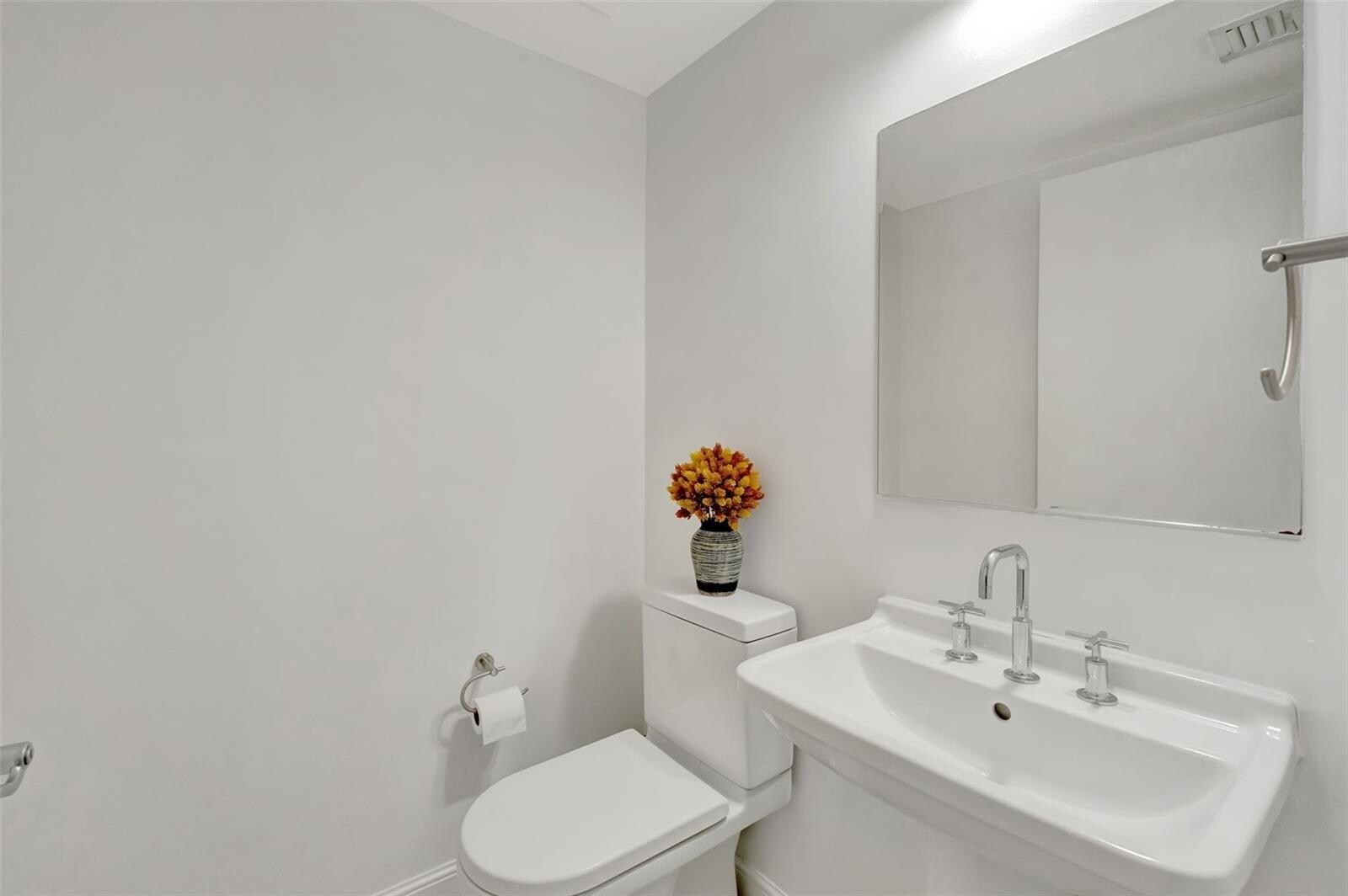 Building Photo - 185 SW 7th St