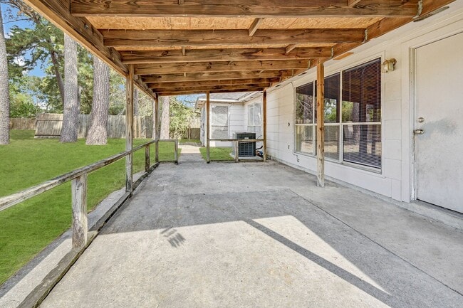 Building Photo - 19803 Lions Gate Ct