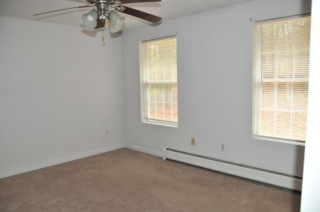 Building Photo - 147 High Rock Rd