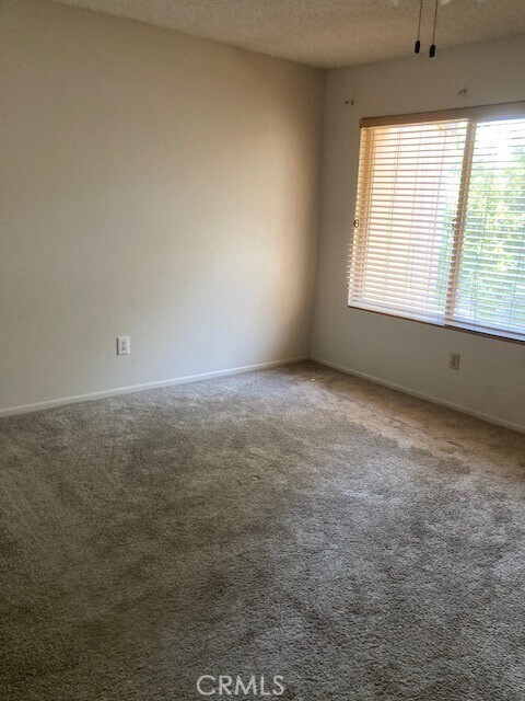 Building Photo - 156 Tamarisk St