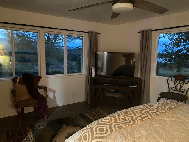 Building Photo - 14150 Lazy River Dr