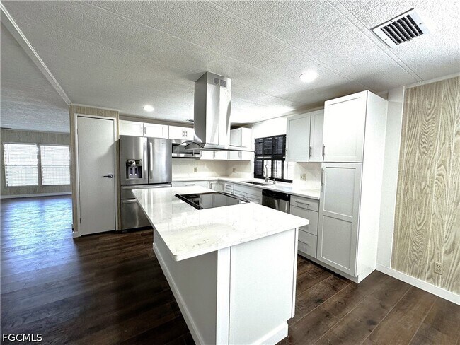 Building Photo - 16004 Tangelo Way