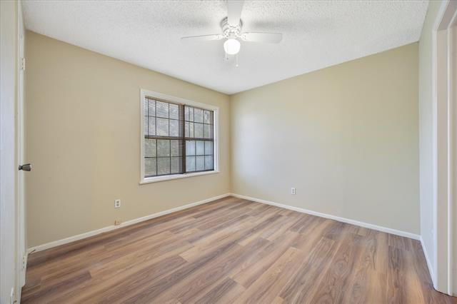 Building Photo - 553 Trailcrest Dr