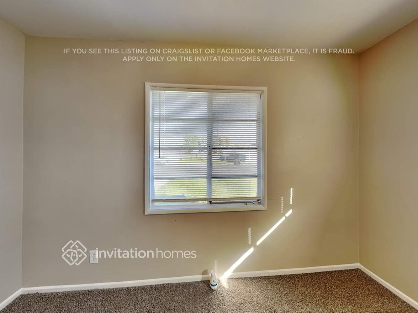 Building Photo - 1235 Oakhurst Dr