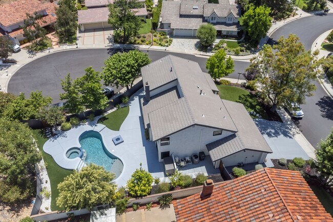 Building Photo - Hidden Jewel in Westlake Village