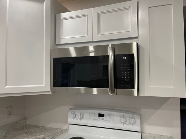 Building Photo - Village of Carthage Rental