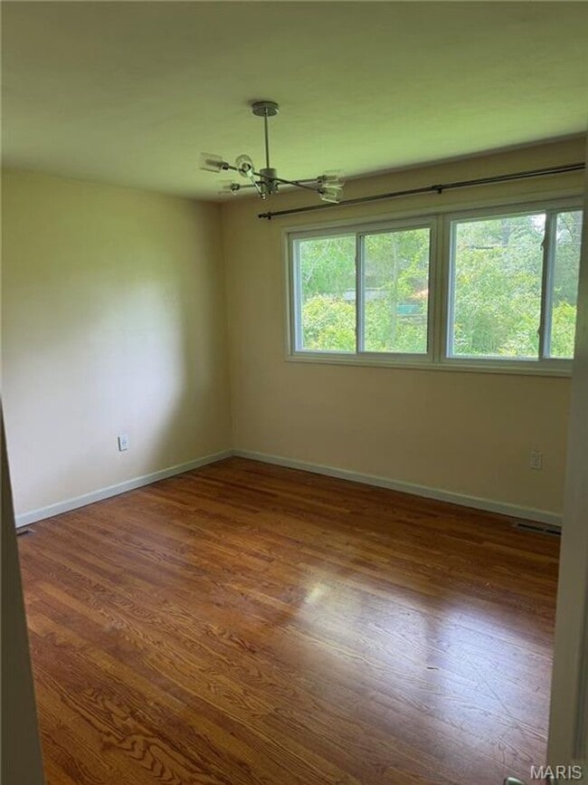 Building Photo - 709 Elkington Ln