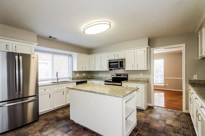 Building Photo - 3610 Cresswell Ct