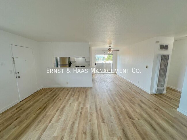 Primary Photo - 1080 St Louis Ave