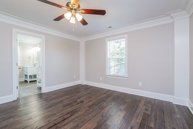 Building Photo - 424 N Allen Rd