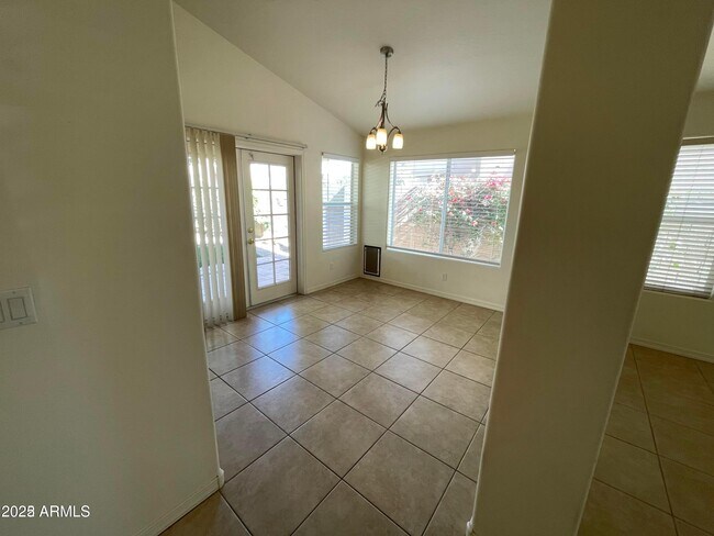 Building Photo - 4034 E Chaparosa Way