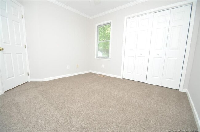 Building Photo - 2128 Leadenhall Way