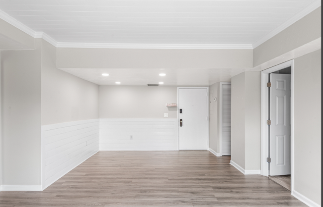 Building Photo - 235 6th St NW