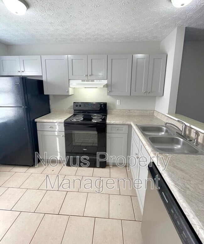 Building Photo - 709 South St