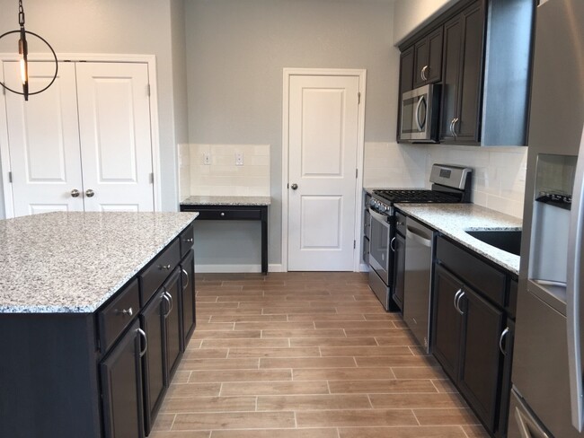 Building Photo - NW Reno Luxury End Unit Townhouse - On the...