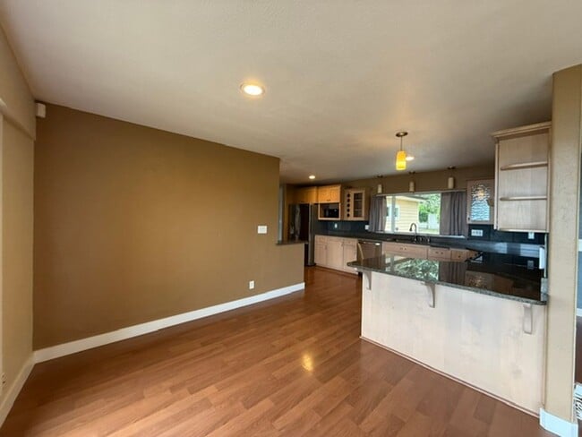 Building Photo - 91251 Cape Arago Hwy