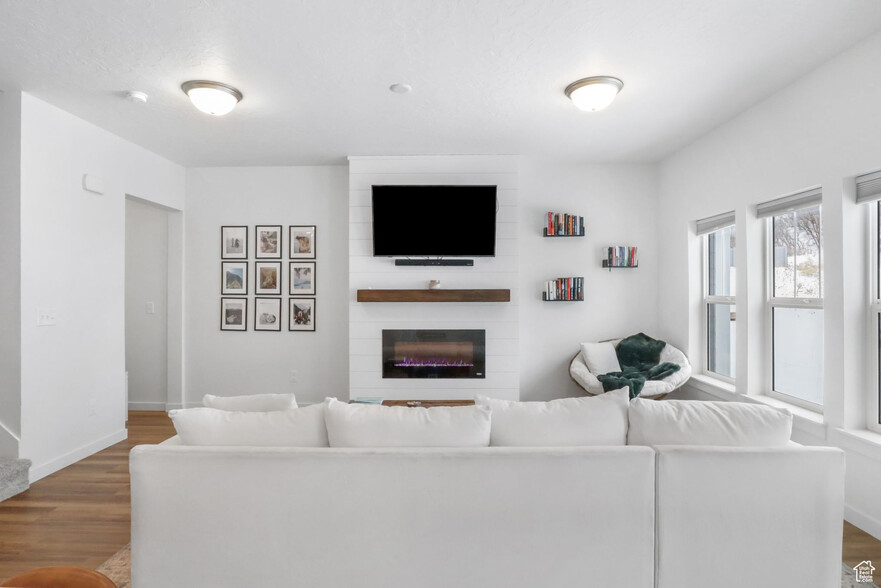 Building Photo - 5176 N Marble Fox Way
