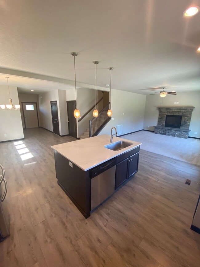 Building Photo - SINGLE FAMILY HOME IN THE FOX TAIL SUBDIVISION (APP#148)