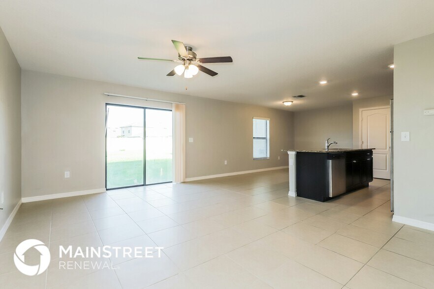 Building Photo - 2479 Caspian Dr