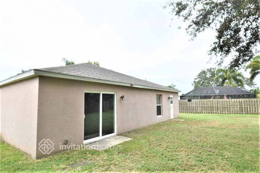 Building Photo - 2257 Deercroft Dr