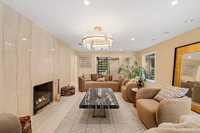 Building Photo - 9213 Warbler Way