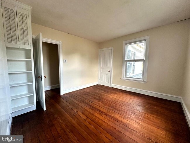 Building Photo - 158 Prospect Ave