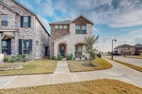 Building Photo - 7524 Redondo Dr