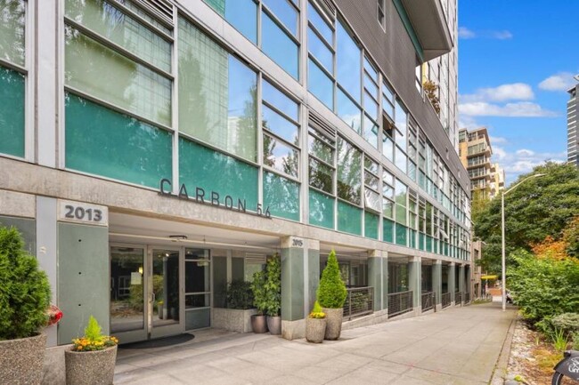 Building Photo - 1 bedroom in Seattle WA 98121