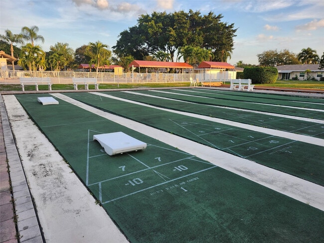 Building Photo - 8777 Warwick Dr