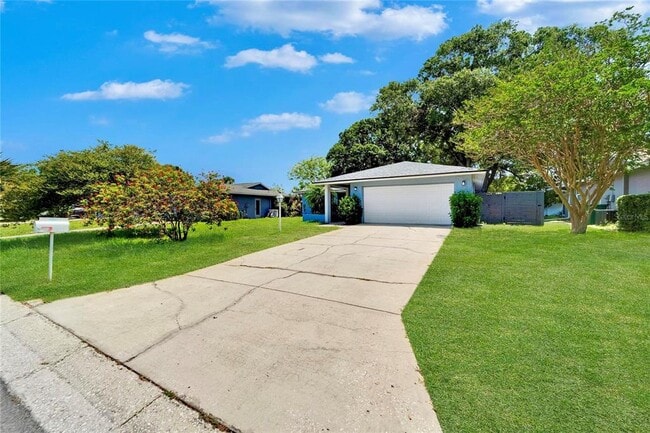 Building Photo - 2552 Bramblewood Dr W