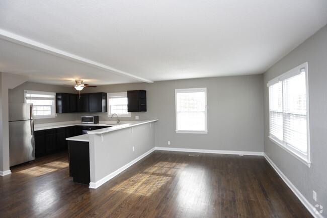 Interior Photo - Warwick Court Townhomes