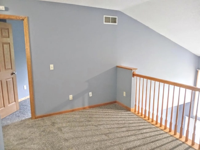 Building Photo - 670 Kingfisher Ln