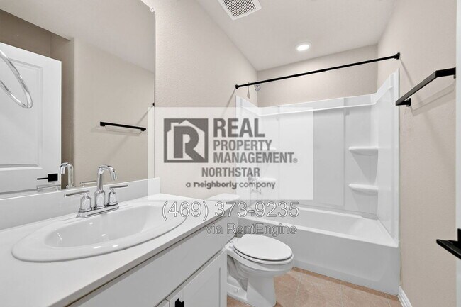 Building Photo - 2501 Real Quiet Dr