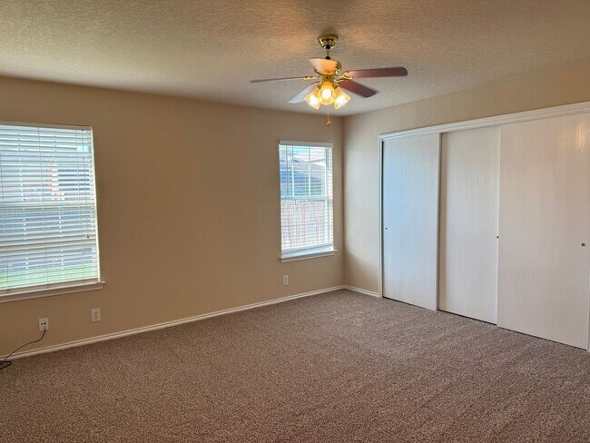 Building Photo - 145 Brahma Way