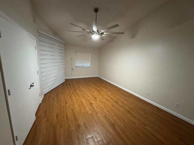 Building Photo - 9777 Nickels Blvd