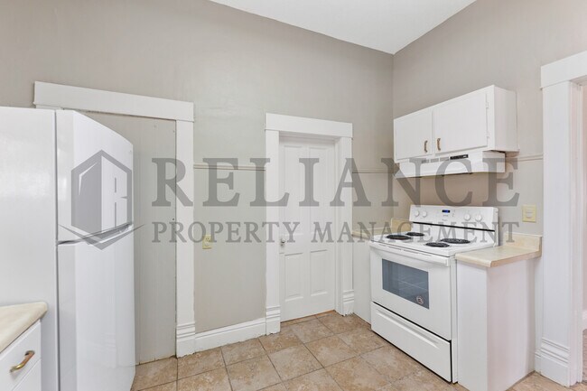 Building Photo - 215 S Kansas St